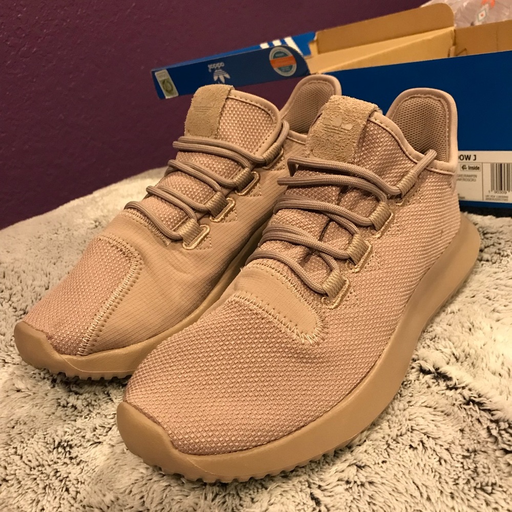 Tubular shadow J Adidas! Kids, but adults can wear